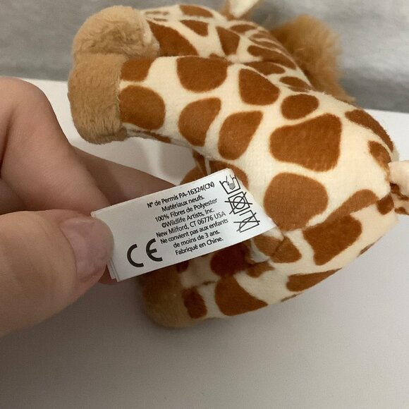Wildlife Artists Plush Giraffe Keychain 6 Inch Stuffed Animal Backpack - Picture 7 of 8
